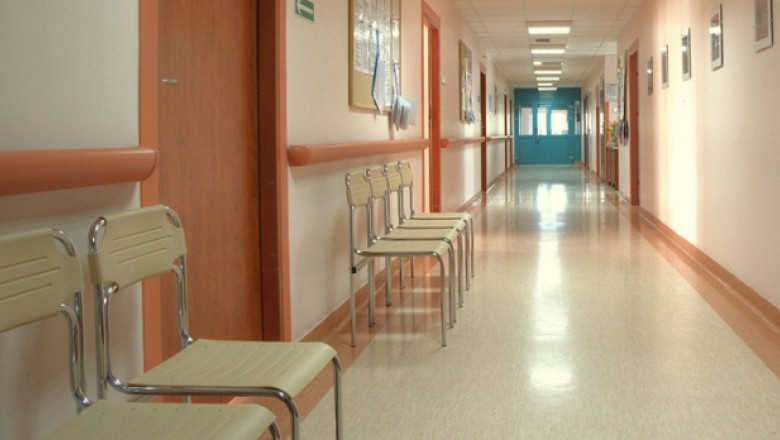 Medicul care si-a tinut parintii in spital peste 1.200 de zile a fost demis. Spitalul va avea sistem de alerte pentru internari Imagine