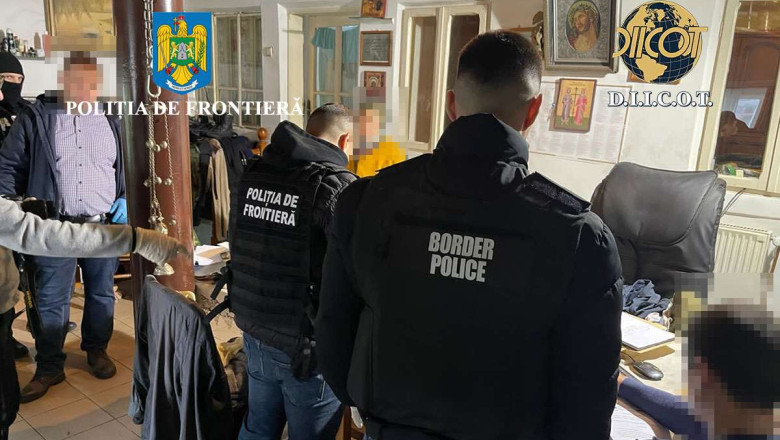 Mega-retea de traficanti de migranti, destructurata de politisti. Gruparea ii aducea din Bulgaria si ii scotea din Romania in TIR-uri Imagine