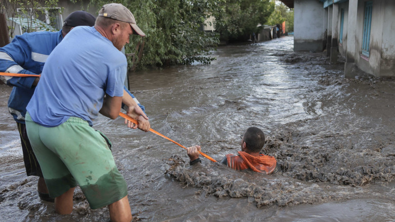 Megafurtuna peste Romania, alerta maxima. Panica in localitatile de langa Dunare, unde au fost inundatii devastatoare si in trecut Imagine