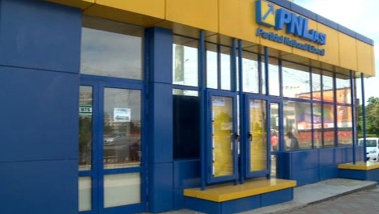 Membrii PNL Iasi se intalnesc pentru desemnarea unui presedinte interimar in locul lui Relu Fenechiu  Imagine