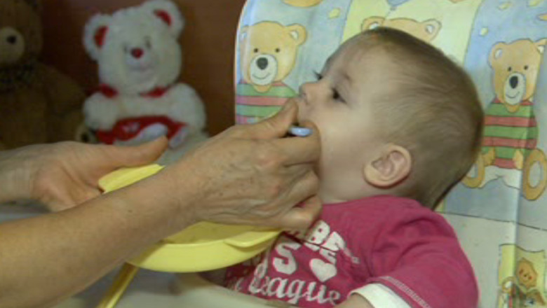 Mesaj pentru guvernanti de la asistentii maternali din Iasi: „Nu uitati ca un copil mananca in fiecare zi”. De trei luni, statul nu a mai virat alocatiile de hrana   Imagine