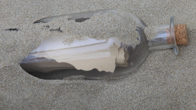 Mesaje de acum 109 ani. Ce au scris doi soldati australieni pe hartiile plasate intr-o sticla in 1916 si descoperita accidental acum Imagine