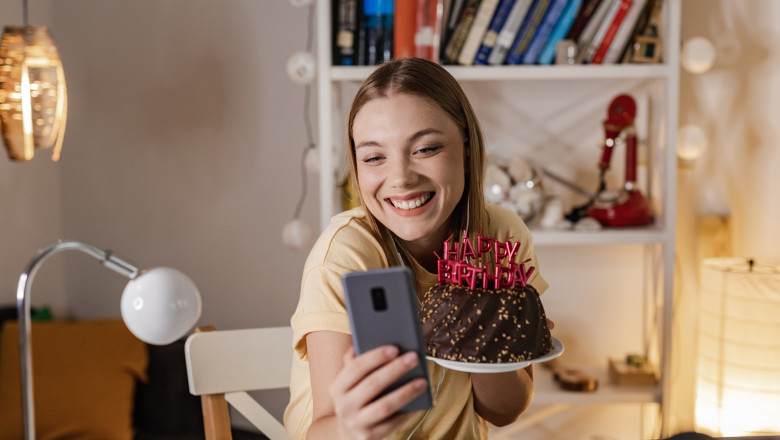 Mesaje de „La multi ani” pentru aniversarea onomastica de Sfantul Dumitru. Indemnul preotului pentru sarbatoritii zilei de 26 octombrie Imagine