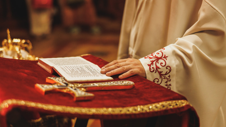 Mesaje si urari binecuvantate pe care sa le trimiti crecinciosilor pe 14 octombrie, de Sfanta Parascheva Imagine