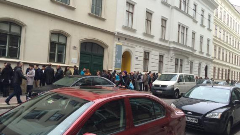 Mesajele romanilor din strainatate: "Ne dorim ca ai nostri copii sa mearga in vizita, afara, si nu invers" Imagine