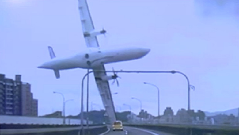 Mesajul dinaintea prabusirii avionului din Taiwan Imagine