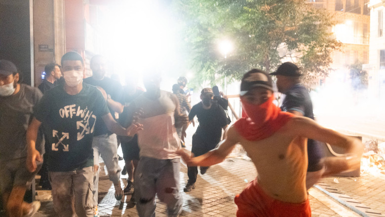 Mesajul-slogan al generatiei copiilor de 12-13 ani care au trecut Franta prin foc: „Am facut-o ca sa arat curaj, ca sa devin cunoscut” Imagine