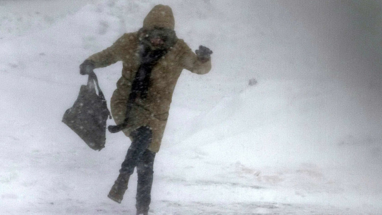 METEO. Ninsori, polei si viscol incepand din aceasta seara  Imagine