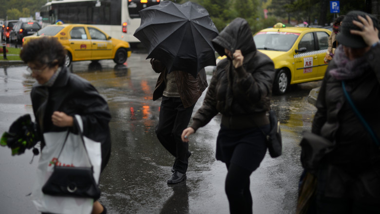 METEO. Saptamana incepe cu vreme rece, vant si ploi. De miercuri se incalzeste Imagine