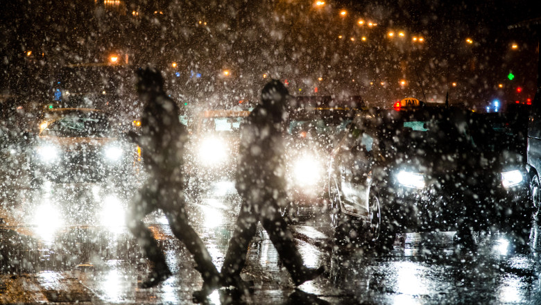 METEO. Vremea se raceste accentuat si va ninge viscolit pana duminica Imagine
