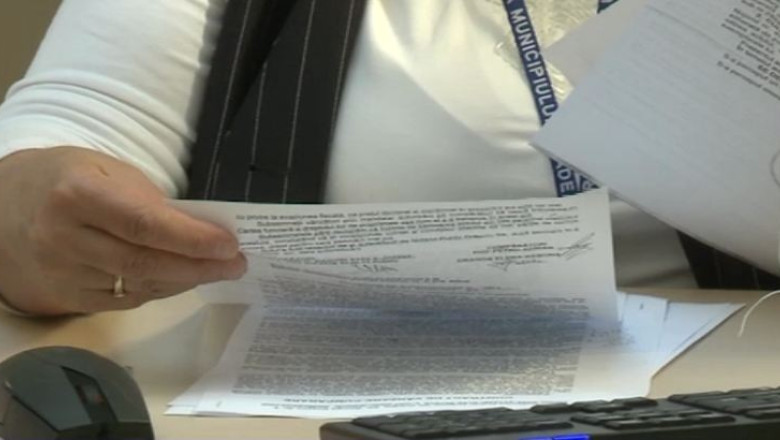 Metoda „Patriciu”. Cotizarea la mai multe partide, tactica firmelor pentru a-si asigura contracte cu statul Imagine