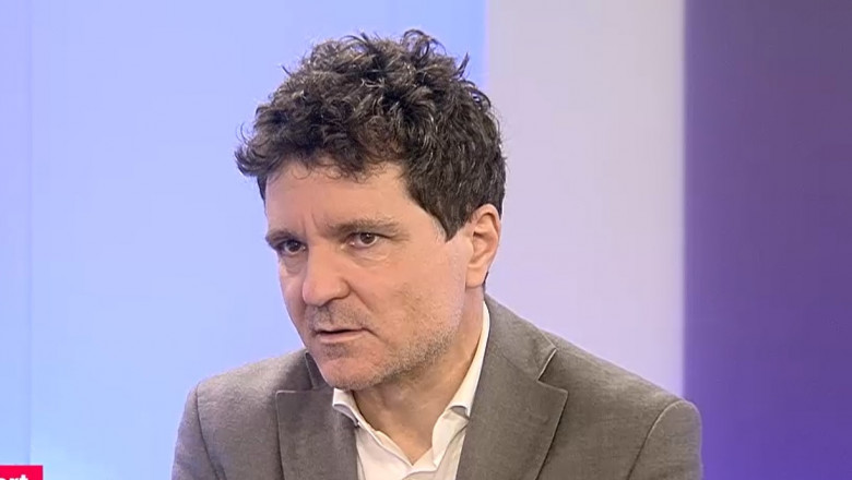 Metroul spre aeroport. Nicusor Dan: In loc sa caute vinovati imaginari, Ministerul Transporturilor ar trebui sa accelereze avizarea Imagine