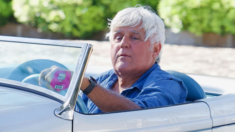 „Mi-a luat foc fata”. Jay Leno povesteste momentele de groaza prin care a trecut in timp ce repara o masina de epoca Imagine