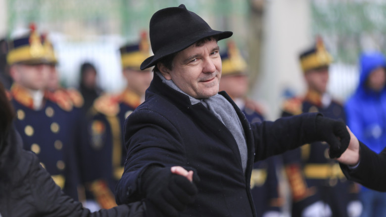 „Mica unire” a politicienilor de la Bucuresti. Puterea si Opozitia au intrat in hora de Ziua Principatelor Romane Imagine