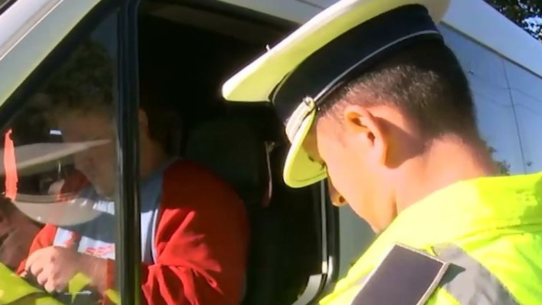 Microbuzele si autocarele, trase pe dreapta la Timisoara Imagine