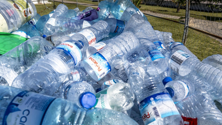 Microplasticele ajung in creier, arata un studiu. Acumulam pana la 5 grame din particulele care provoaca boli grave Imagine