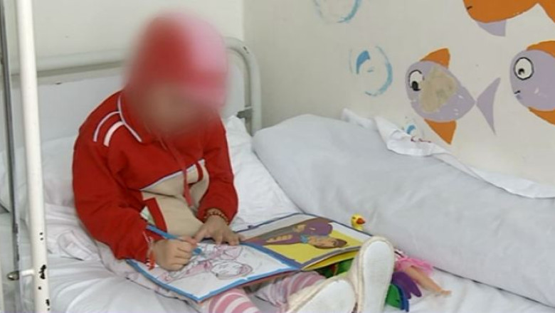 Microscop valoros cat o masina. Sute de copii din Iasi, pusi pe liste de asteptare pentru o operatie pe creier Imagine