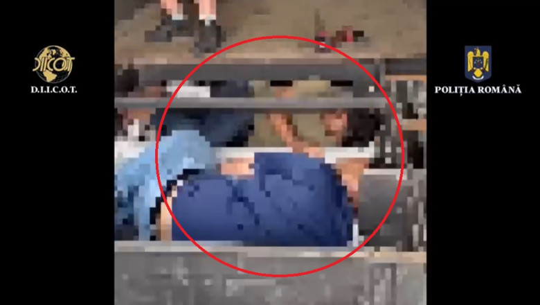 Migranti ascunsi in custi metalice, sub sasiul unui camion. Au platit cate 3.000 de euro si planuiau sa ajunga in Austria Imagine