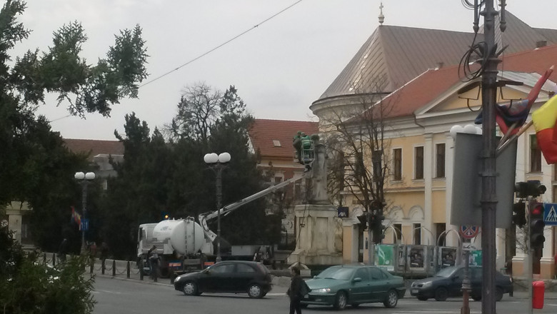 Mihai Eminescu si Emanuil Gojdu, "periati" de angajatii RER Imagine