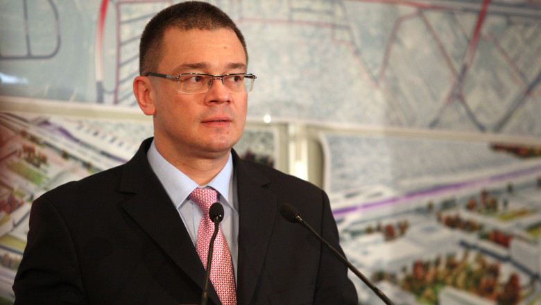 Mihai-Razvan Ungureanu: Nu toate formatiunile de dreapta l-ar sustine pe Antonescu la prezidentiale Imagine