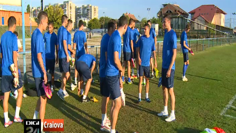 Mihaita Plesan si Silviu Izvoranu au fost prezentati oficial de conducerea CS Universitatea Craiova Imagine