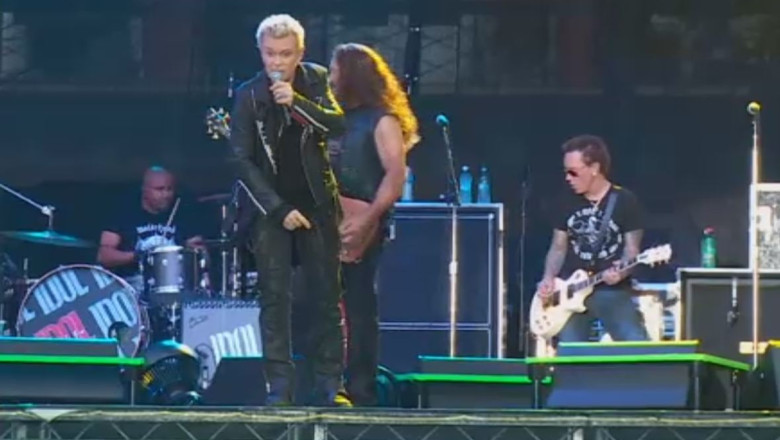 Mii de clujeni la concertul Billy Idol Imagine
