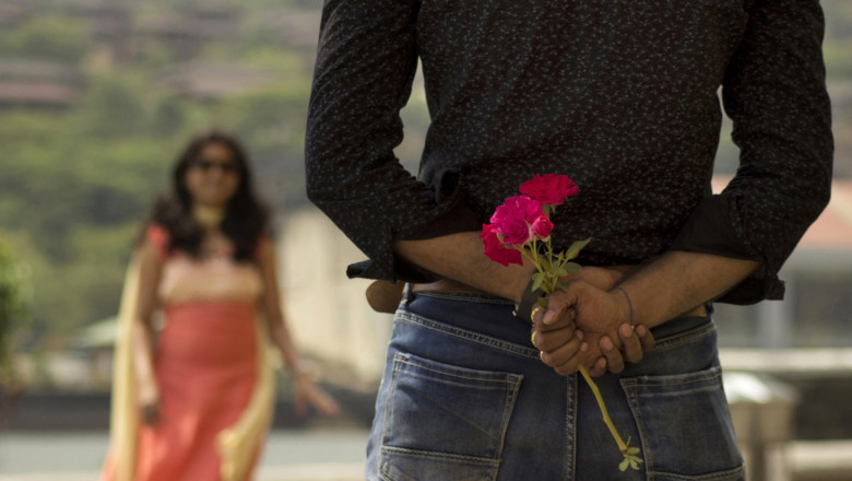 Mii de femei s-au casatorit in speranta ca vor incepe o noua viata in strainatate, dar nu si-au mai vazut niciodata sotii Imagine