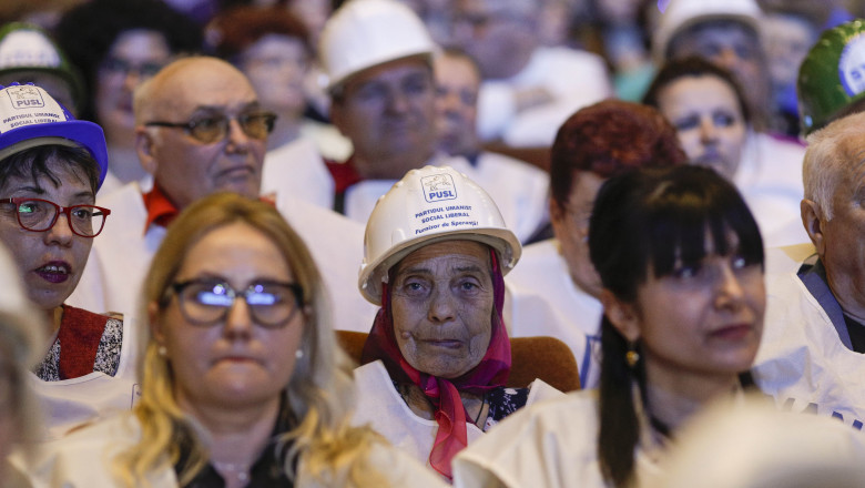 Mii de oameni adusi cu autocarele la lansarea lui Piedone pentru Primaria Capitalei. PUSL sustine candidatii PSD-PNL la Sectoarele 2, 4 Imagine