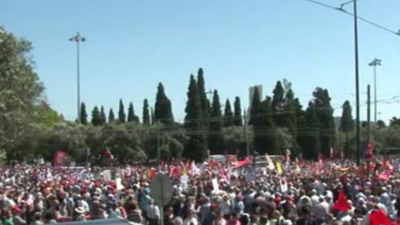 Mii de portughezi au cerut demisia guvernului Imagine