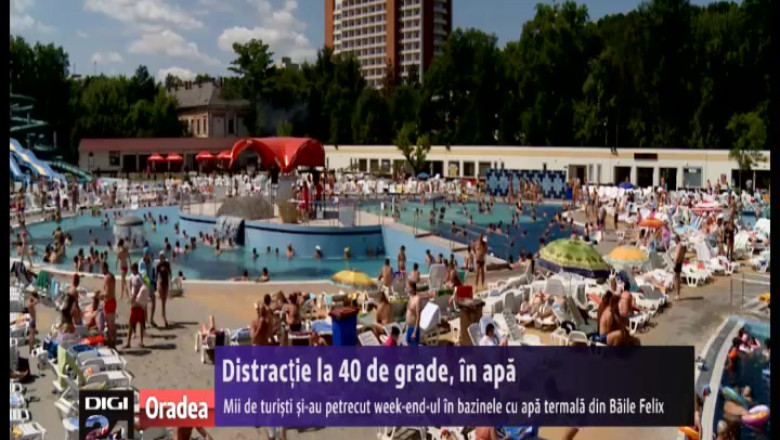 Mii de turisti si-au petrecut week-end-ul in bazinele cu apa termala din Baile Felix Imagine