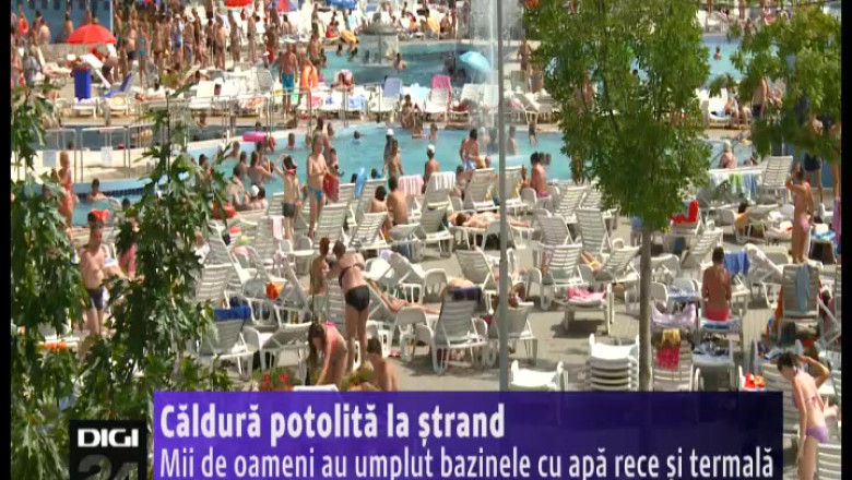 Mii de turisti si localnici au umplut strandurile din Baile Felix Imagine