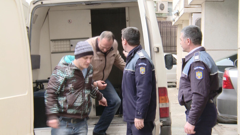 Militar arestat pentru trafic de persoane  Imagine