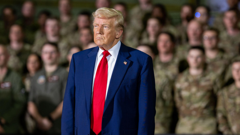 Militarizarea SUA: Donald Trump vrea o crestere de 65% a bugetului pentru securitate interna si de 13% pentru aparare Imagine