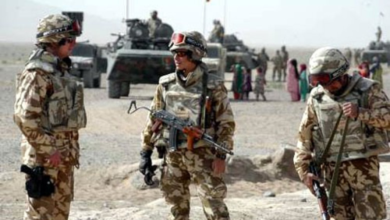 Militarul roman ucis in Afganistan a mai participat la sase misiuni externe Imagine