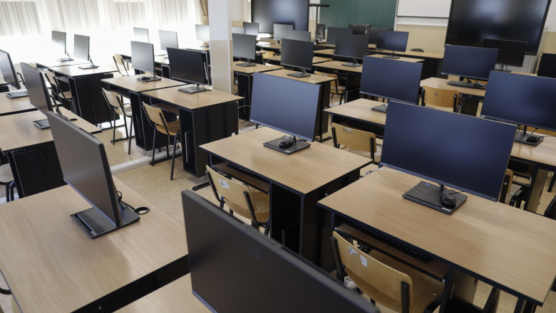 Ministerul Educatiei reduce investitii si modifica tintele din PNRR. Mai putine laboratoare de informatica, microbuze scolare mai mari Imagine