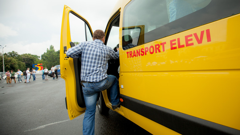 Ministerul Educatiei vrea sa cumpere microbuze scolare electrice in valoare de 200 de milioane de euro prin PNRR Imagine