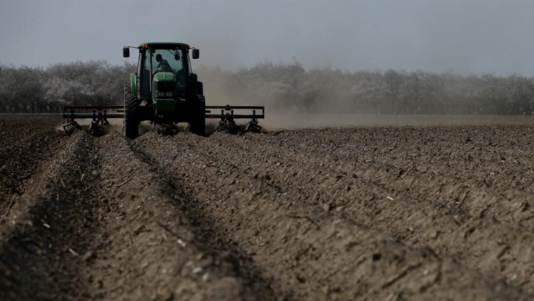 Ministrul Agriculturii anunta ca APIA a deblocat platile. S-a autorizat plata a 1,5 miliarde de lei Imagine
