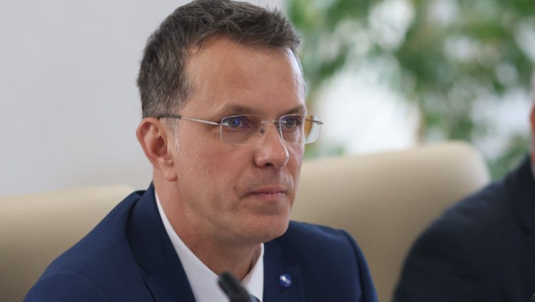 Ministrul Apararii: Cred ca Rusia nu va ataca un stat NATO. Cand ataci un stat NATO, toate statele NATO vor intra in razboi cu Rusia Imagine