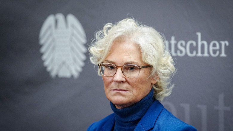 Ministrul Apararii din Germania a demisionat dupa un mesaj de Anul Nou intens criticat Imagine