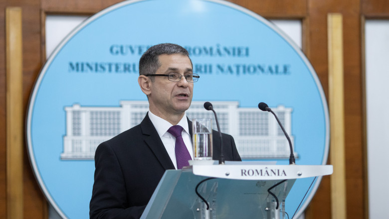 Ministrul Apararii din Republica Moldova: Imi doresc ca Ucraina sa isi redobandeasca teritoriile, inclusiv Crimeea Imagine
