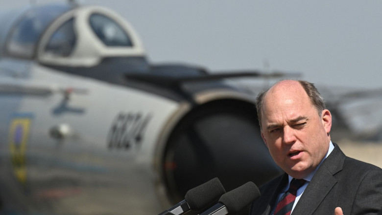 Ministrul britanic Ben Wallace exclude posibilitatea de a deveni secretar general al NATO si spune ca SUA il vor tot pe Stoltenberg Imagine