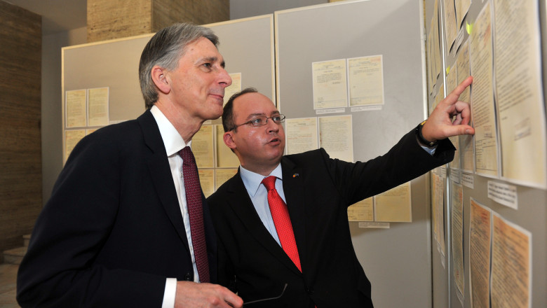 Ministrul britanic de Externe: E important sa oprim tranzitul membrilor ISIS prin Romania si Bulgaria Imagine