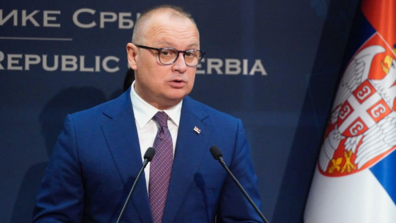 Ministrul constructiilor din Serbia a demisionat, dupa ce 14 oameni au murit in urma prabusirii acoperisului garii din Novi Sad Imagine