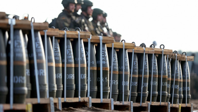 Ministrul Economiei a cerut controale la toate companiile de armament: "Exista companii care n-au putut tine pasul" Imagine