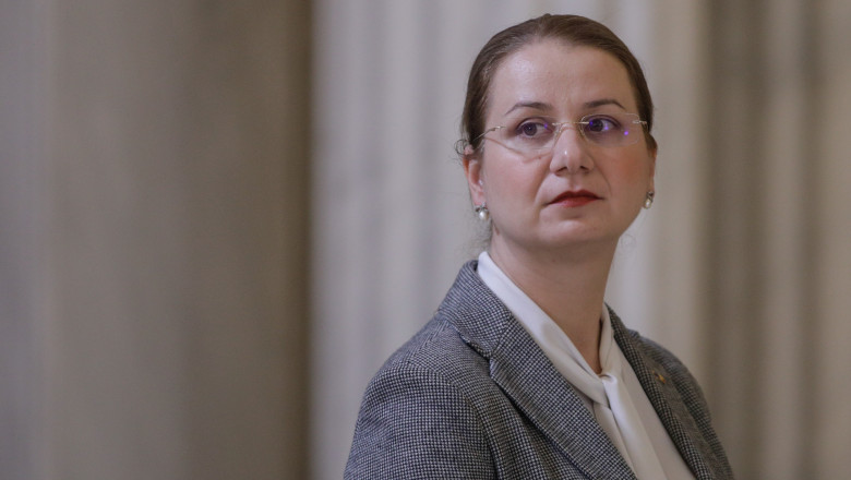 Ministrul Educatiei, Ligia Deca, s-a inscris in Partidul National Liberal: „A fost o optiune absolut fireasca” Imagine