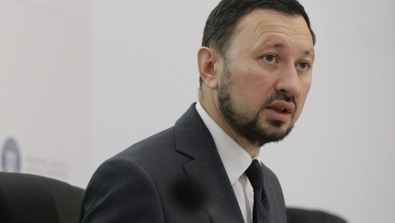Ministrul Fechet: Toate echipele trebuie sa fie mobilizate si sa intervina cu saci pentru protectie in zonele sub Cod rosu Imagine