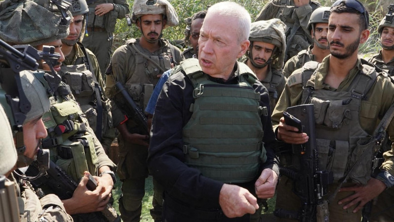 Ministrul israelian al apararii avertizeaza Hezbollah: „Ce facem in Gaza putem face si in Beirut” Imagine