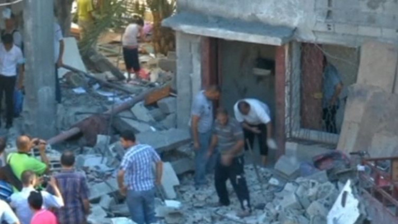 Ministrul palestinian al Sanatatii: 25 de civili au murit in urma celor 160 de raiduri aeriene ale Israelului Imagine