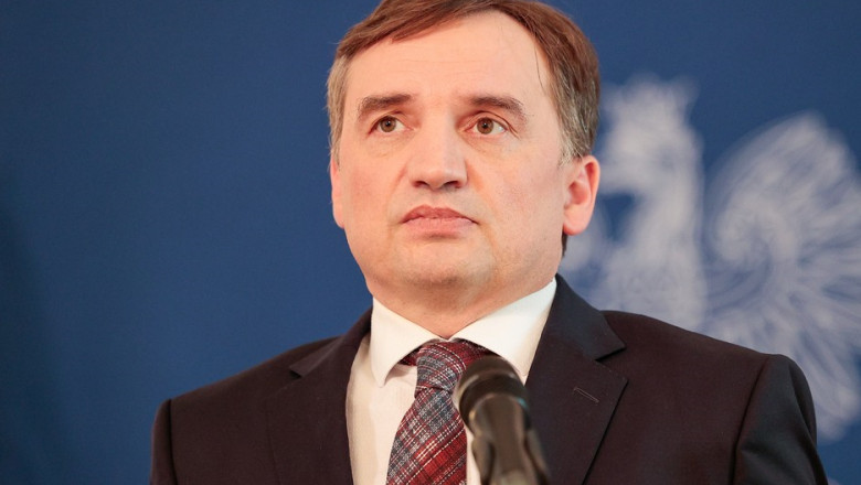 Ministrul polonez al justitiei cere inchisoare pentru cei care fac glume despre Biserica Catolica Imagine
