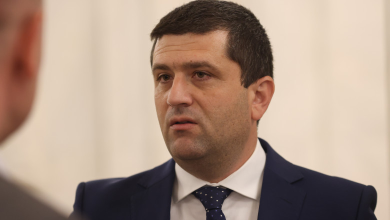 Ministrul Radu Miruta explica de ce romanii „nu simt bogatia pe care statul o are”: „E un paradox pe care vreau sa-l opresc” Imagine